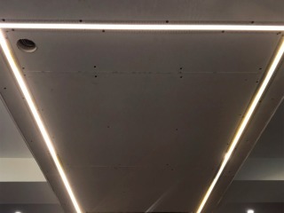 Dotless Line of Light for Ceilings