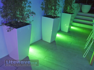 RGB Spots lighting planters white